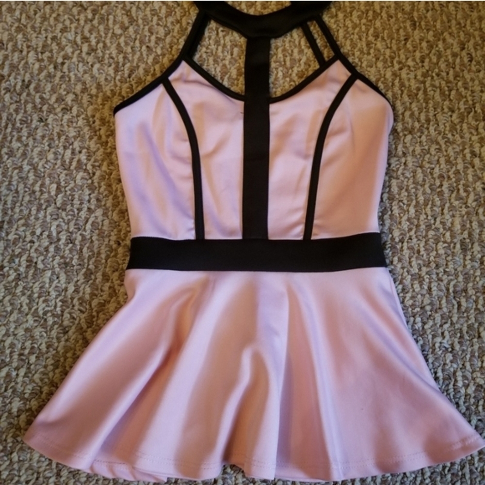 Set Of Two Versatile Tops! - Picture 3 of 8